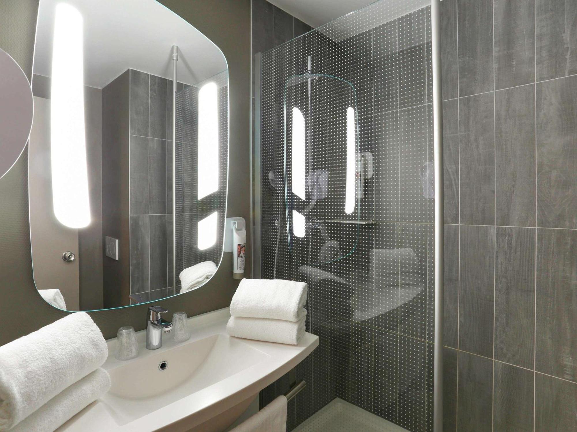 Ibis Geneve Centre Gare Ξενοδοχείο Εξωτερικό φωτογραφία