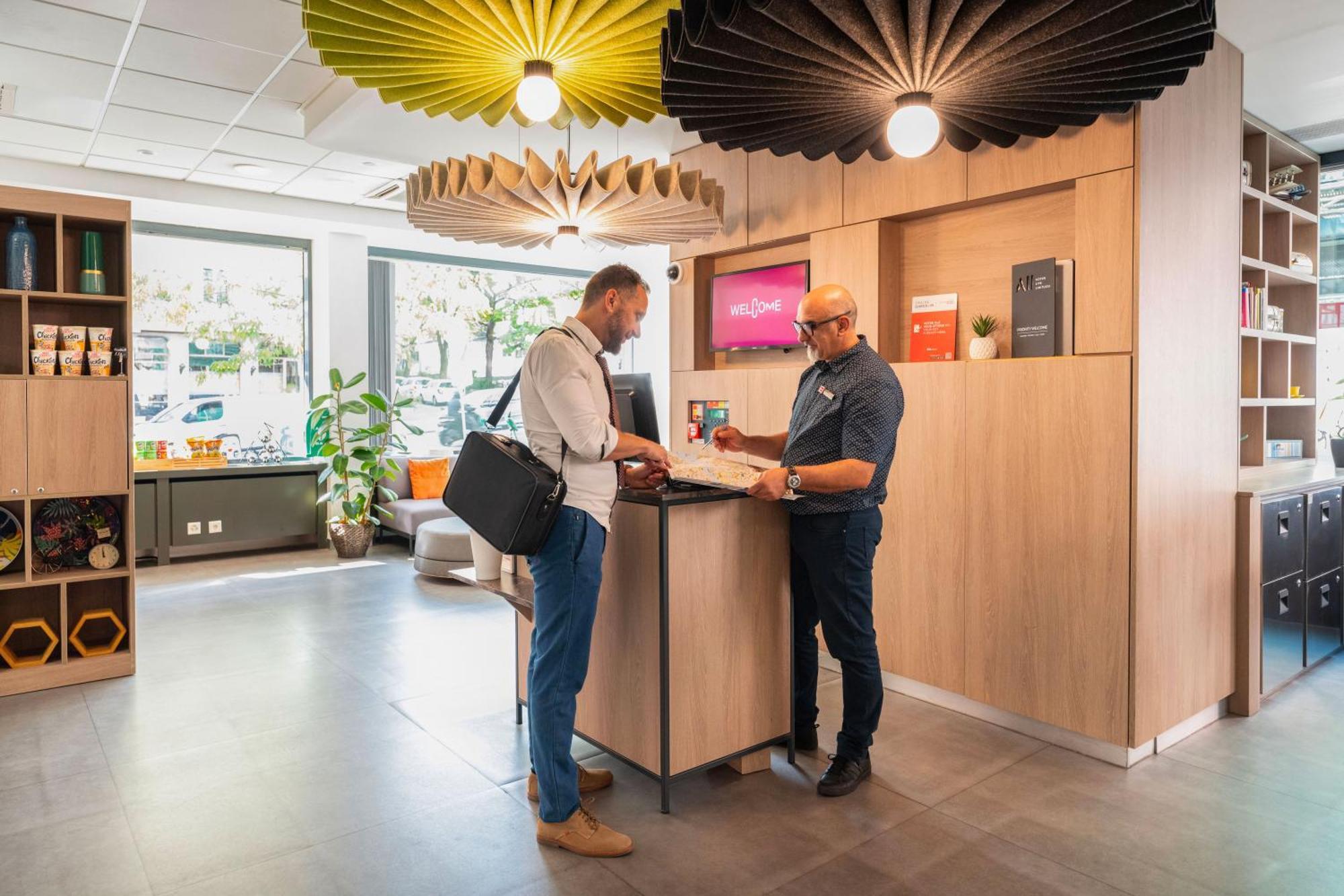 Ibis Geneve Centre Gare Ξενοδοχείο Εξωτερικό φωτογραφία